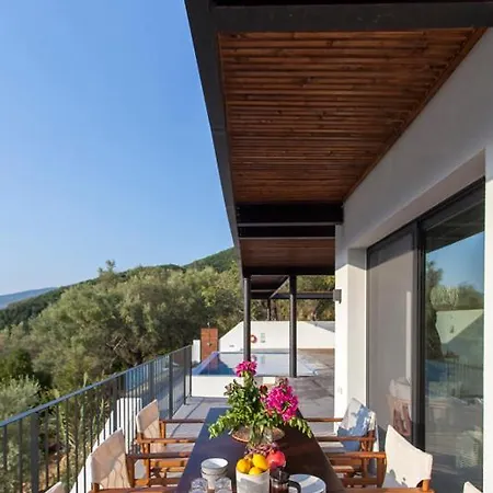 Theia Katokhorion (Lefkada)