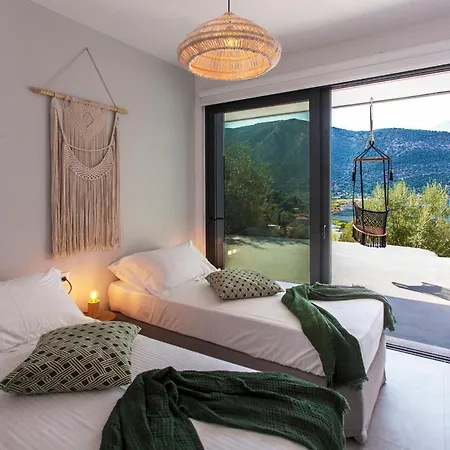 Theia * Katokhorion (Lefkada)