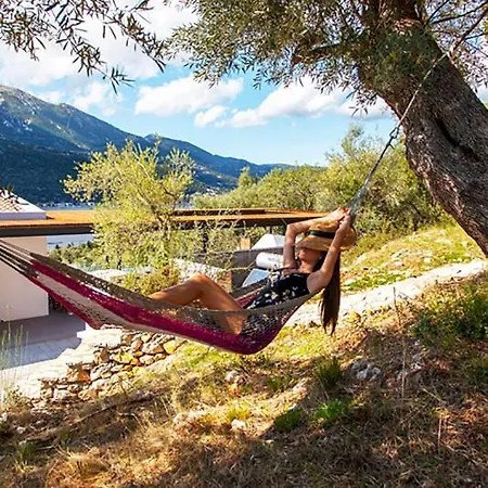 Theia * Katokhorion (Lefkada)